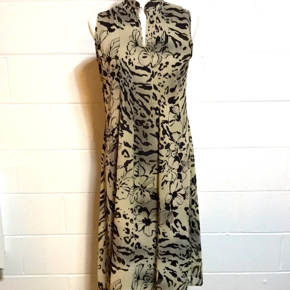 Kari Tan Flowered S/L Dress